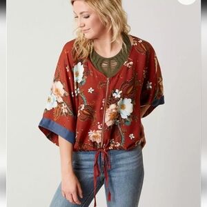 Daytrip Floral Kimono from Buckle
